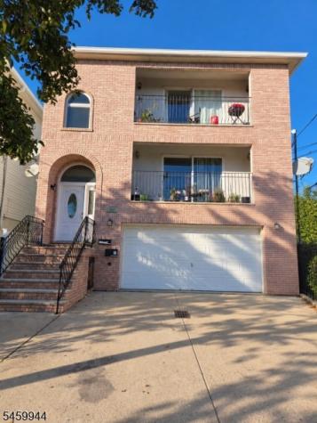 138 Malvern Street Newark NJ 07105