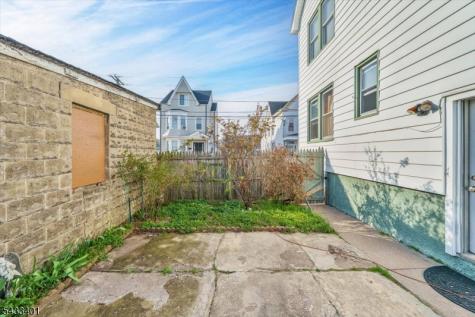 217 Lily Street Paterson NJ 07522