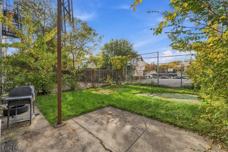 172 N 12th Street Newark NJ 07107
