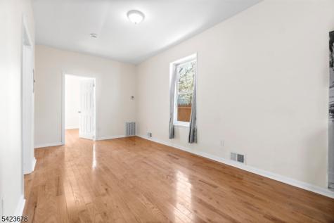 435 S 17th Street Newark NJ 07103
