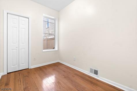 435 S 17th Street Newark NJ 07103