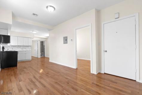 435 S 17th Street Newark NJ 07103