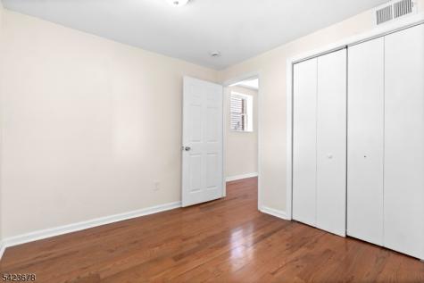435 S 17th Street Newark NJ 07103