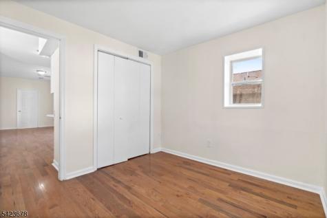 435 S 17th Street Newark NJ 07103