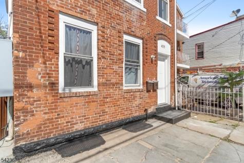 435 S 17th Street Newark NJ 07103