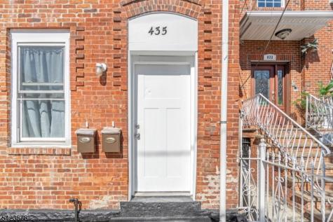 435 S 17th Street Newark NJ 07103