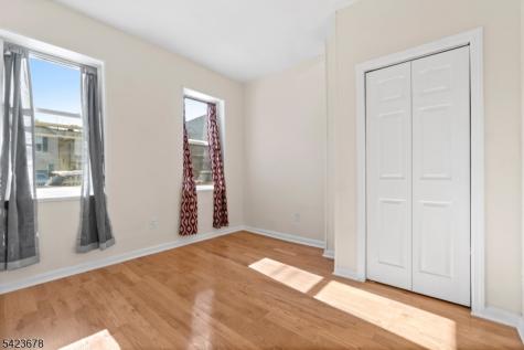 435 S 17th Street Newark NJ 07103