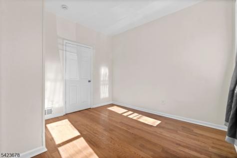 435 S 17th Street Newark NJ 07103