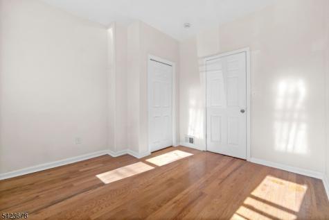 435 S 17th Street Newark NJ 07103