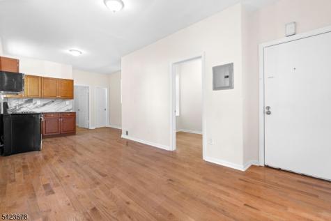 435 S 17th Street Newark NJ 07103