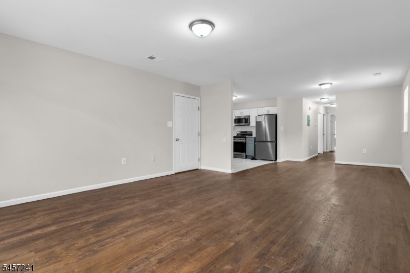 232 4TH Street Newark NJ 07107