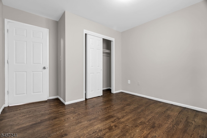 232 4TH Street Newark NJ 07107