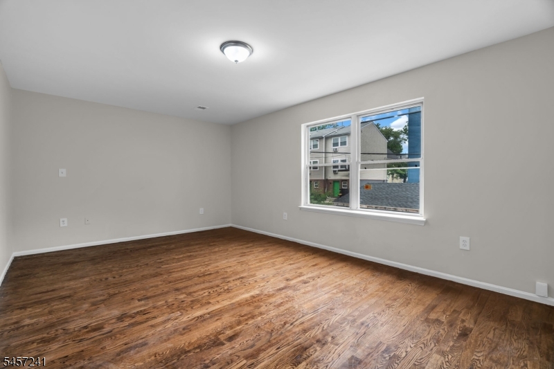 232 4TH Street Newark NJ 07107