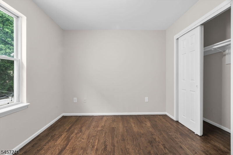 232 4TH Street Newark NJ 07107