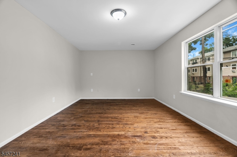 232 4TH Street Newark NJ 07107