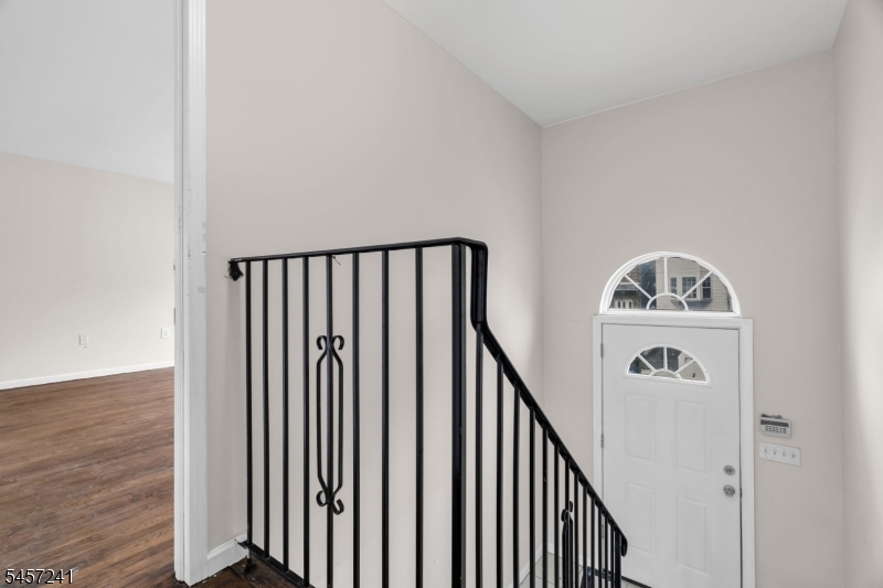 232 4TH Street Newark NJ 07107