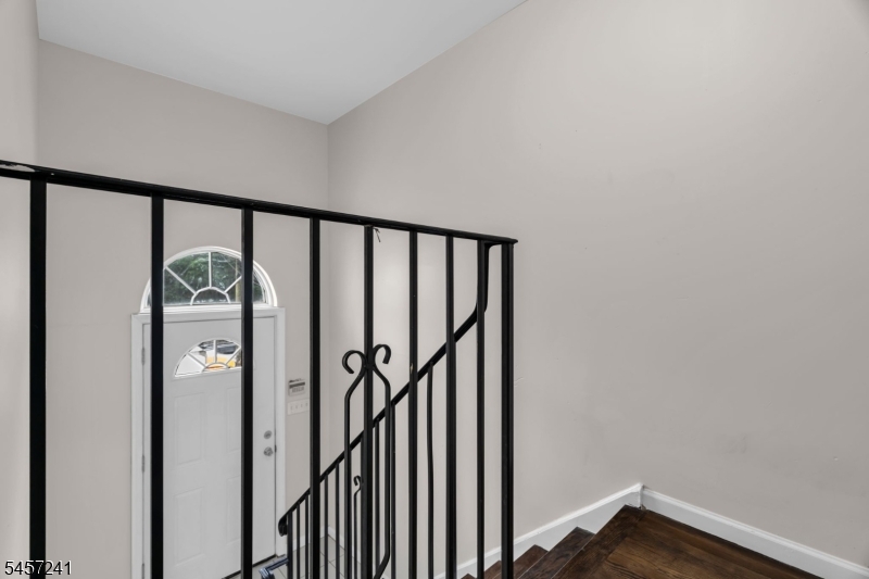 232 4TH Street Newark NJ 07107