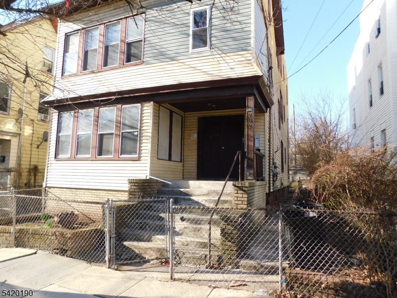 282 Renner Avenue Newark NJ 07112