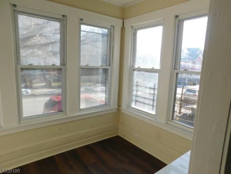 282 Renner Avenue Newark NJ 07112