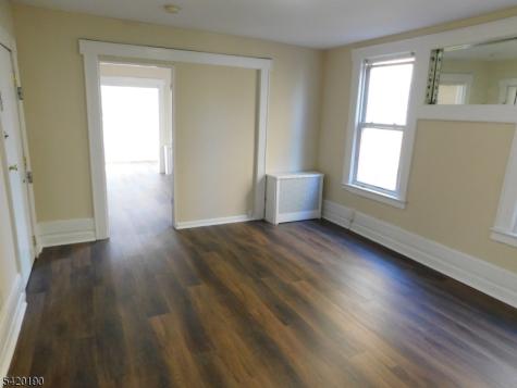 282 Renner Avenue Newark NJ 07112