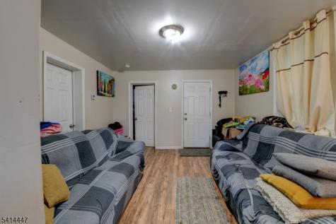23 Hawkins Street Newark NJ 07105