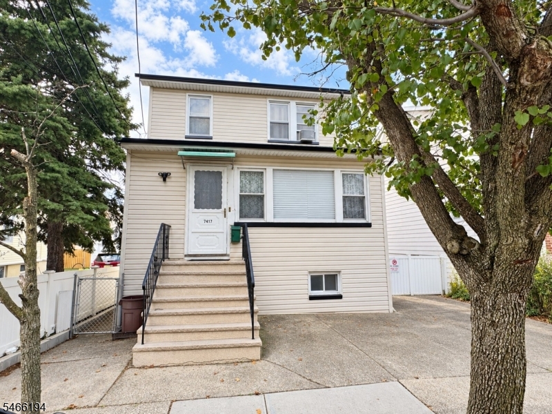 7417 4TH Avenue North Bergen NJ 07047