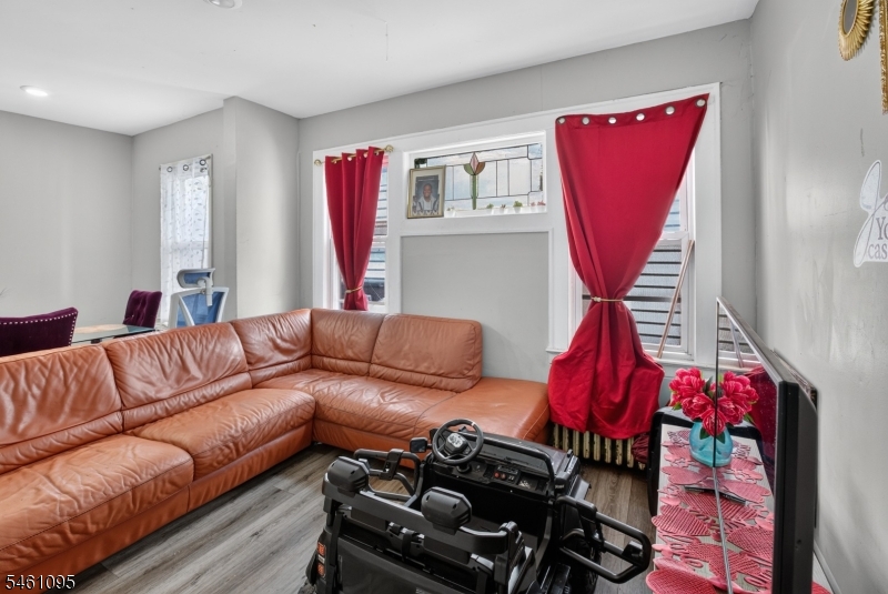291 Madison Avenue Irvington NJ 07111