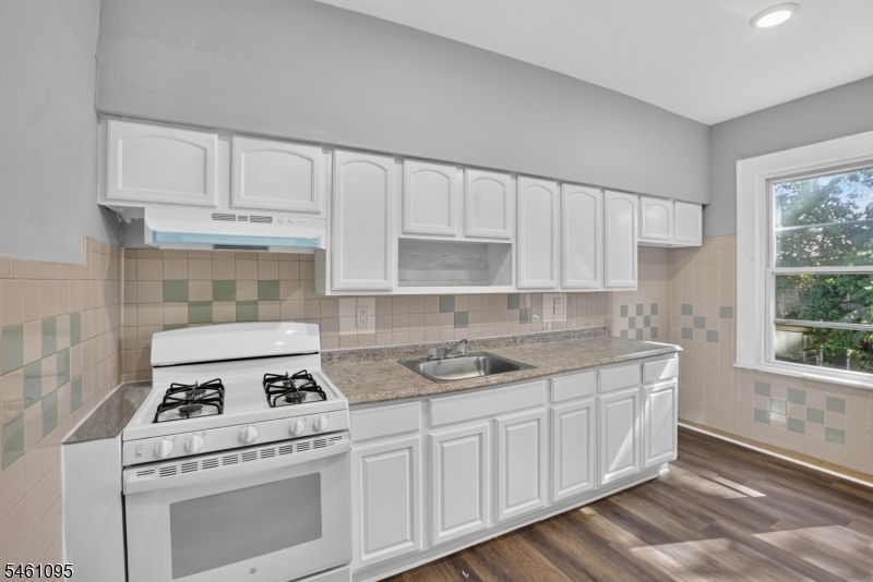 291 Madison Avenue Irvington NJ 07111