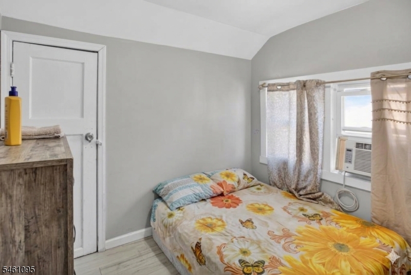 291 Madison Avenue Irvington NJ 07111