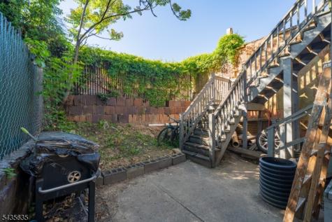 409 Ogden Place Perth Amboy NJ 08861