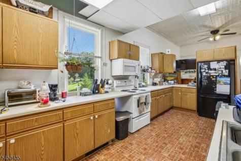 41 Washington Avenue Oxford NJ 07863