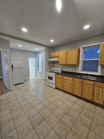 231 Clark Place Elizabeth NJ 07206