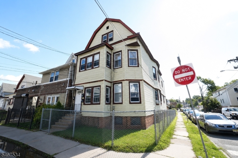 86 Stuyvesant Avenue Newark NJ 07106