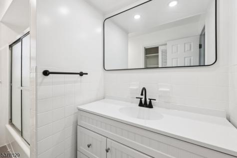 184 Albert Street North Arlington NJ 07031