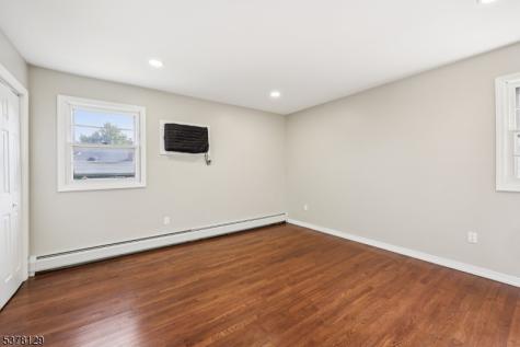 184 Albert Street North Arlington NJ 07031