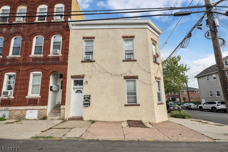 84 Westervelt Place Lodi NJ 07644