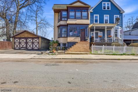 38 Schley Street Newark NJ 07112