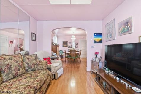 38 Schley Street Newark NJ 07112