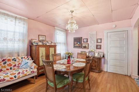 38 Schley Street Newark NJ 07112