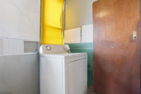 38 Schley Street Newark NJ 07112