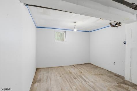 38 Schley Street Newark NJ 07112