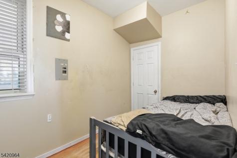 38 Schley Street Newark NJ 07112