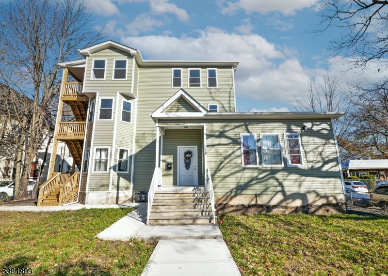 58 Park Avenue East Orange NJ 07017