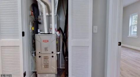 58 Park Avenue East Orange NJ 07017