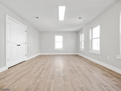 58 Park Avenue East Orange NJ 07017