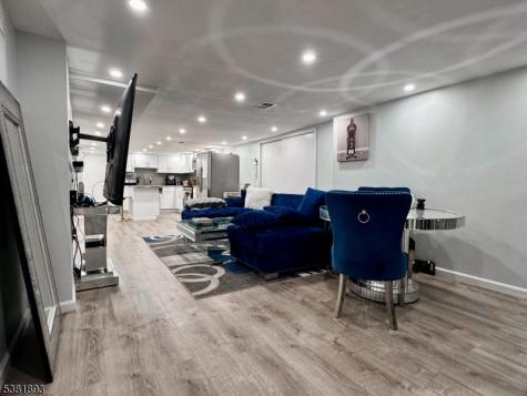 58 Park Avenue East Orange NJ 07017