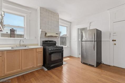 55 Hawkins Street Newark NJ 07105
