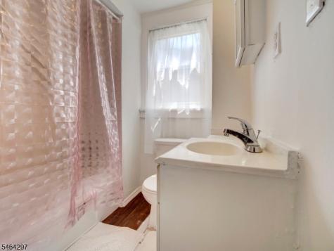144 Steuben Street East Orange NJ 07018