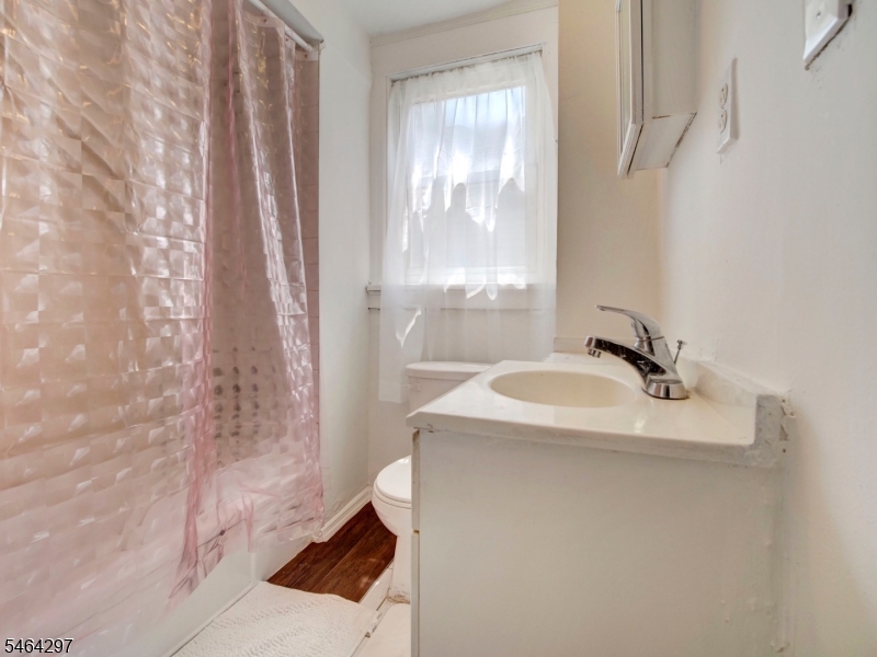 144 Steuben Street East Orange NJ 07018