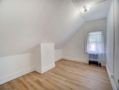 144 Steuben Street East Orange NJ 07018